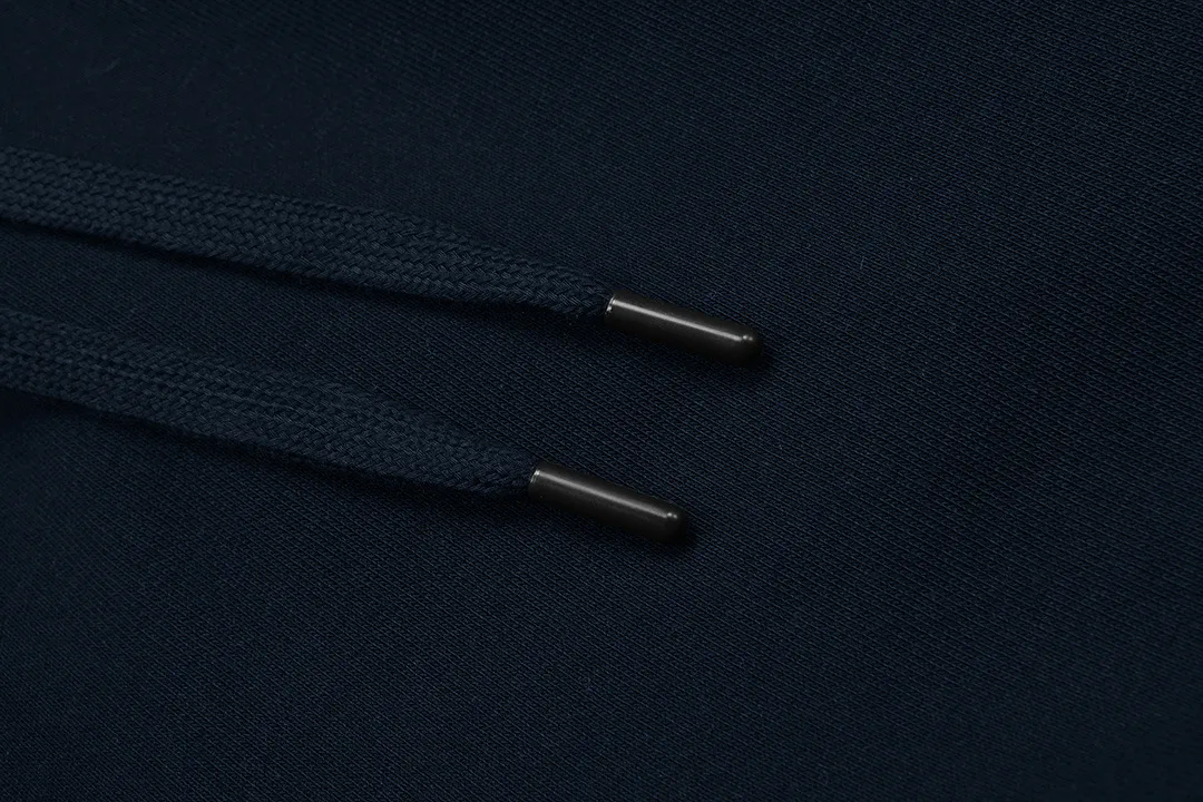 AMI 2026New Arrival Imported machine-embroidered love letter logo, essential for daily commuting for men and women Casual shorts ·Customized milk silk cotton fabric ·Imported machine embroidery technology ·Waist label, hangtag, three wash marks complete Color: Dark Blue Sizes: XS S M L